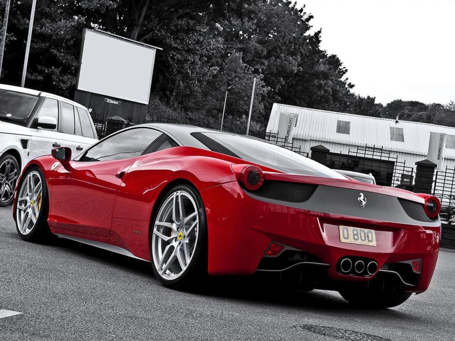  Ferrari 458 Italia by Project Kahn 2012 года  (фото 2 из 11)